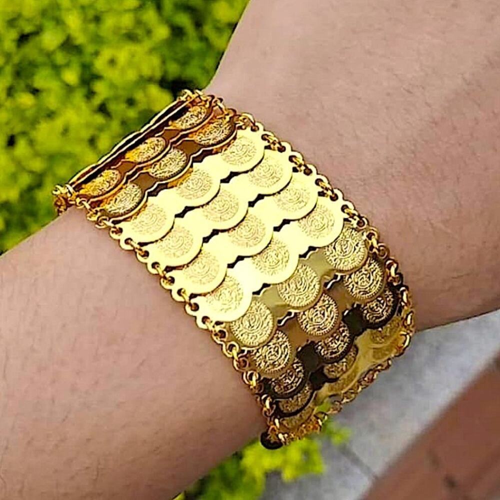 Gold Coin Charm Bracelet Gold Plated 18K